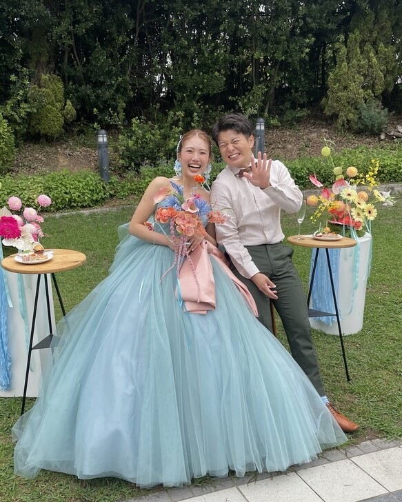 実例写真！ ふっくら柔らかなバックリボン のみ ピンク 光沢サテン 花嫁 前撮り