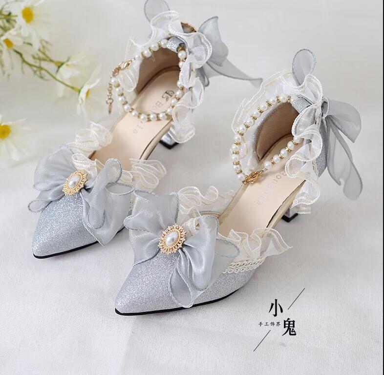 【送料無料】ガールズLLITAハイヒールエレガントで絶妙な刺繡ロリータコートスタイルのポインテッドウェディングシ