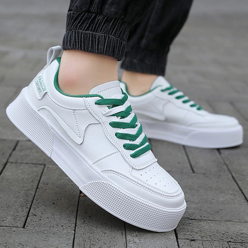 クーポン メンズ スニーカー 厚底 カジュアルシューズ おしゃれ スポーツ 軽量 ウォーキングシューズ 通勤 通学 日常着用 疲れない シューズ 歩きやすい 履きやすい 合わせやすい ファッション 高