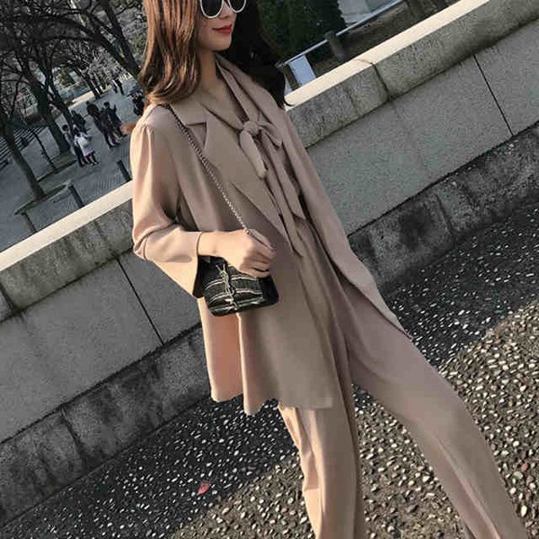 カジュアルスーツ風 ゆったりな動きのある生地 ジャケット+サロペット 2点セット