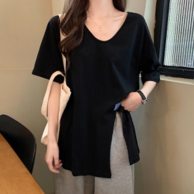 スリット入りTシャツ ブラック ホワイト トップス Tシャツ スリム 細身 ストレート スマート