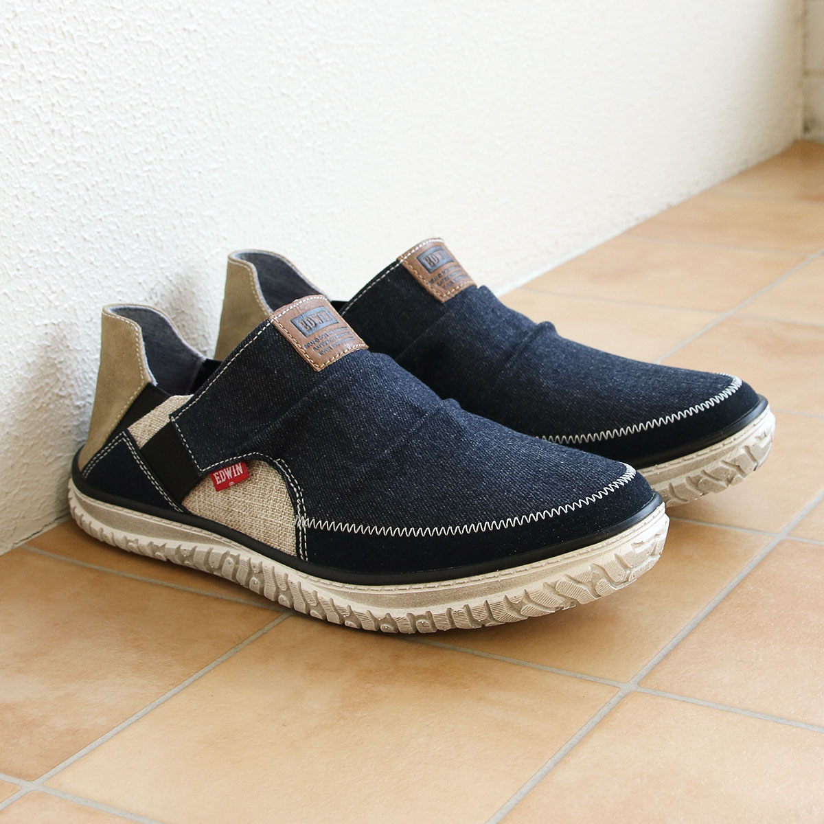 スニーカー メンズ おしゃれ スリッポン かかとが踏める カジュアルシューズ ローカットスニーカー 黒 軽量 軽い 防滑 メンズスニーカー ジュニア 7745