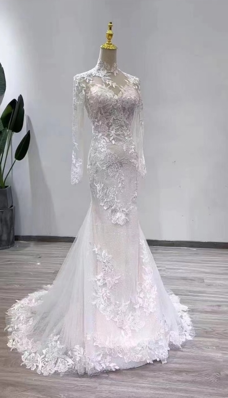 フランス風 ウエディングドレス マーメイドライン 高級刺繍 キラキラチュール