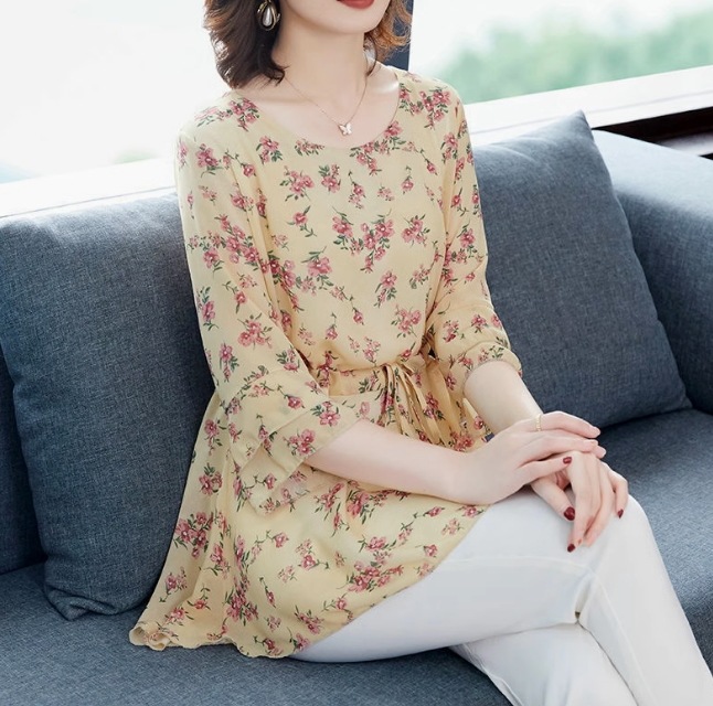 トップス シャツ ブラウス 半袖 フリル かわいい 大人可愛い シンプル カジュアル 上品 おしゃれ かっこいい レトロ こなれ感 ラフ ルーズ 個性的 クール モード系 主役級 存在感 抜け感