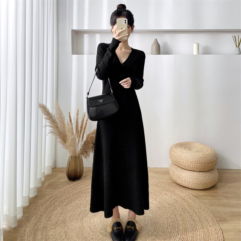 長袖ニットワンピース秋冬新作レディーススカートスリム薄ワードボトムセーターワンピースロングスカート