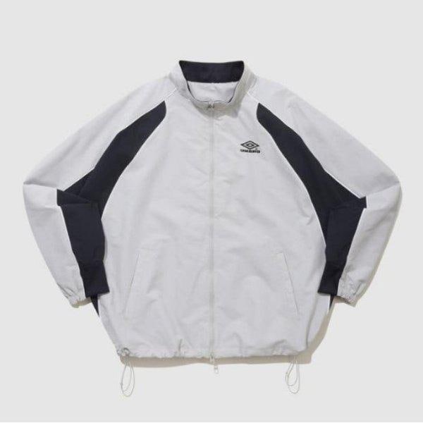ウィンドブレーカー LQC UQ121CJK25-WGR エンジニアード スタンネック ウォームアップ ウィンドブレーカー ジャケット / WHITE GREY