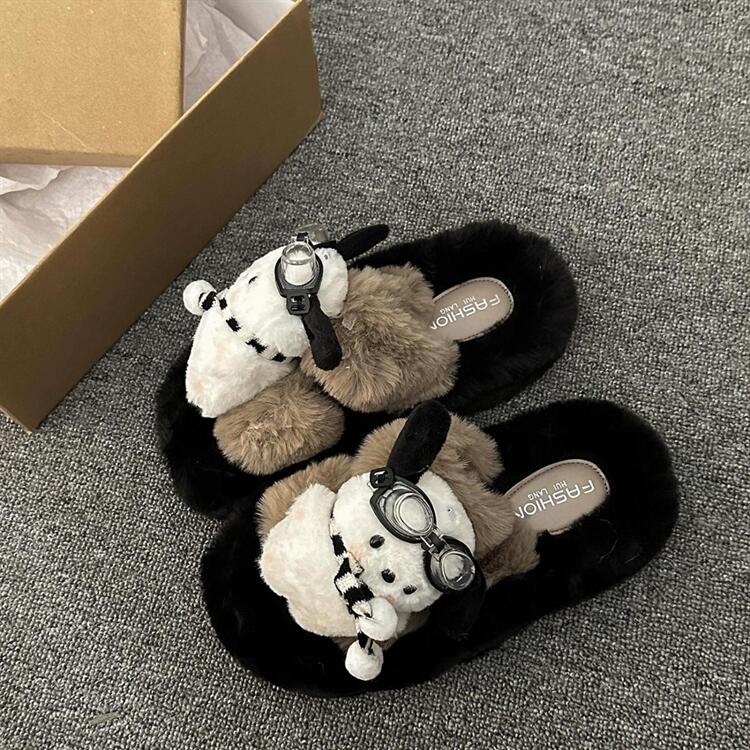 【新品】ルームシューズ 吸湿発熱 厚底 ファー サンダル ボアスリッパ あったかスリッパ 滑り止め もこもこ ボア 冬用 防寒 洗える ホカホカ シューズ 室内/室外履き 【新品】