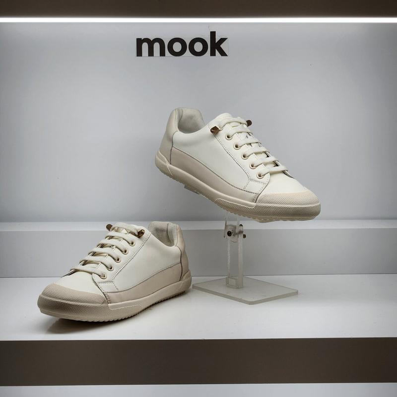 女性スリムモールドバンディングスニーカー 422385 AQ TZFY1SD