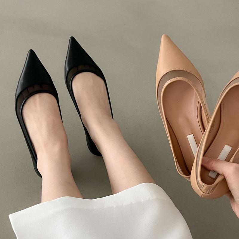 3color シンプル, ベーシックなデザイン． 異素材ミックス．コンビ素材 シースルー メッシュ素材 ポインテッドトゥ ローヒール フラットシューズ 4,950円