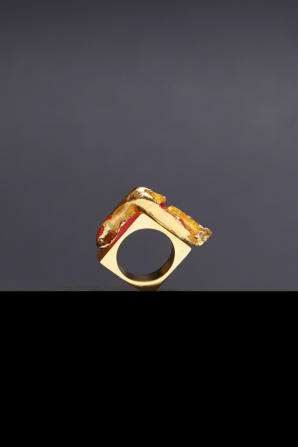 God-shaped Hole - ring gold