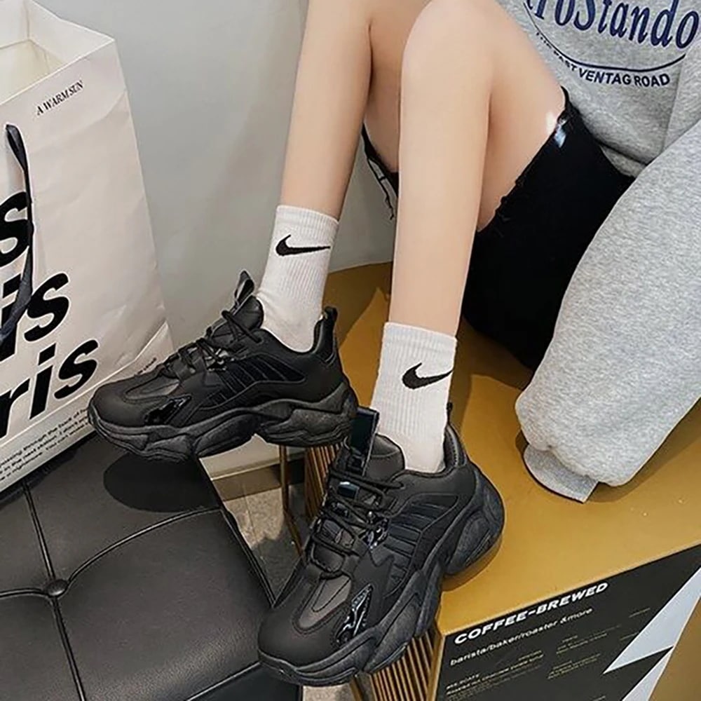 厚底スニーカー シューズ 靴 スニーカー 5.5cmヒール 厚底 ラウンドトゥ 歩きやすい 走れる 裏起毛 PU かわいい 大人可愛い シンプル カジュアル おしゃれ お洒落 スポーティー