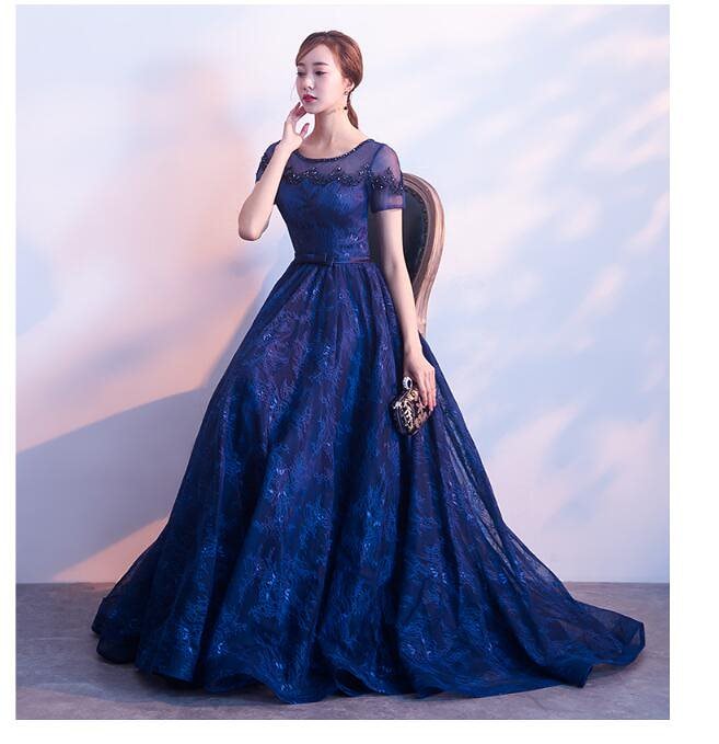 上品な印象を与える ロングドレス マキシ丈ワンピース Long dress ウェディングドレス エン