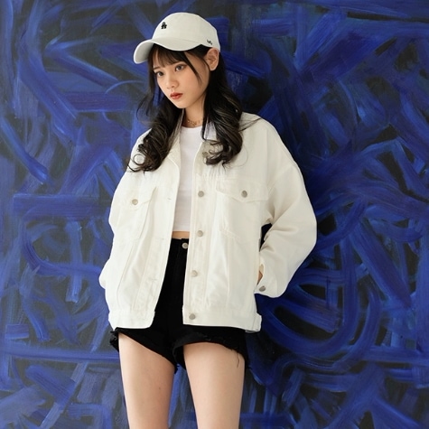 アウター ジャケット デニムジャケット 上着 ミディアム丈 長袖 角襟 前開き ボタン ポケット カラーデニム かわいい 大人可愛い きれいめ シンプル カジュアル 大人 上品 おしゃれ かっこいい