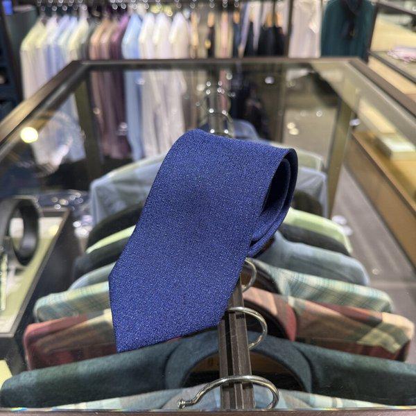 AK盆唐店 26SSキュービックワンポイントネクタイDMG1ACF1203N1