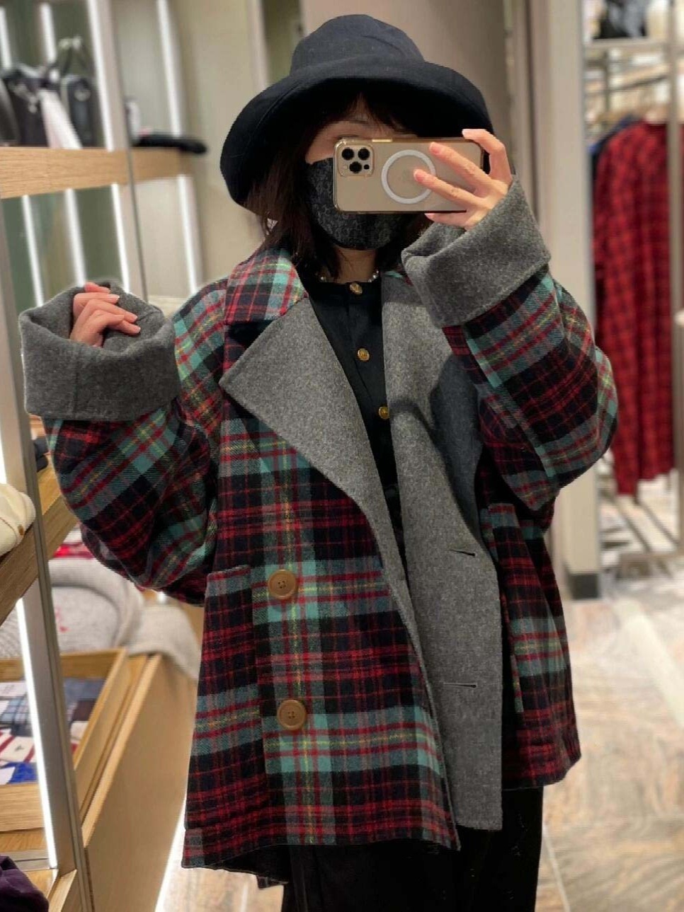 秋と冬の新しい格子縞のスプライシング両面ナイロンコートルーズサターンダブルブレストウールコート女性シニア感覚トップス