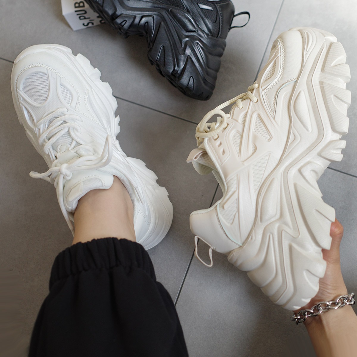 厚底スニーカーダッドスニーカー レディース