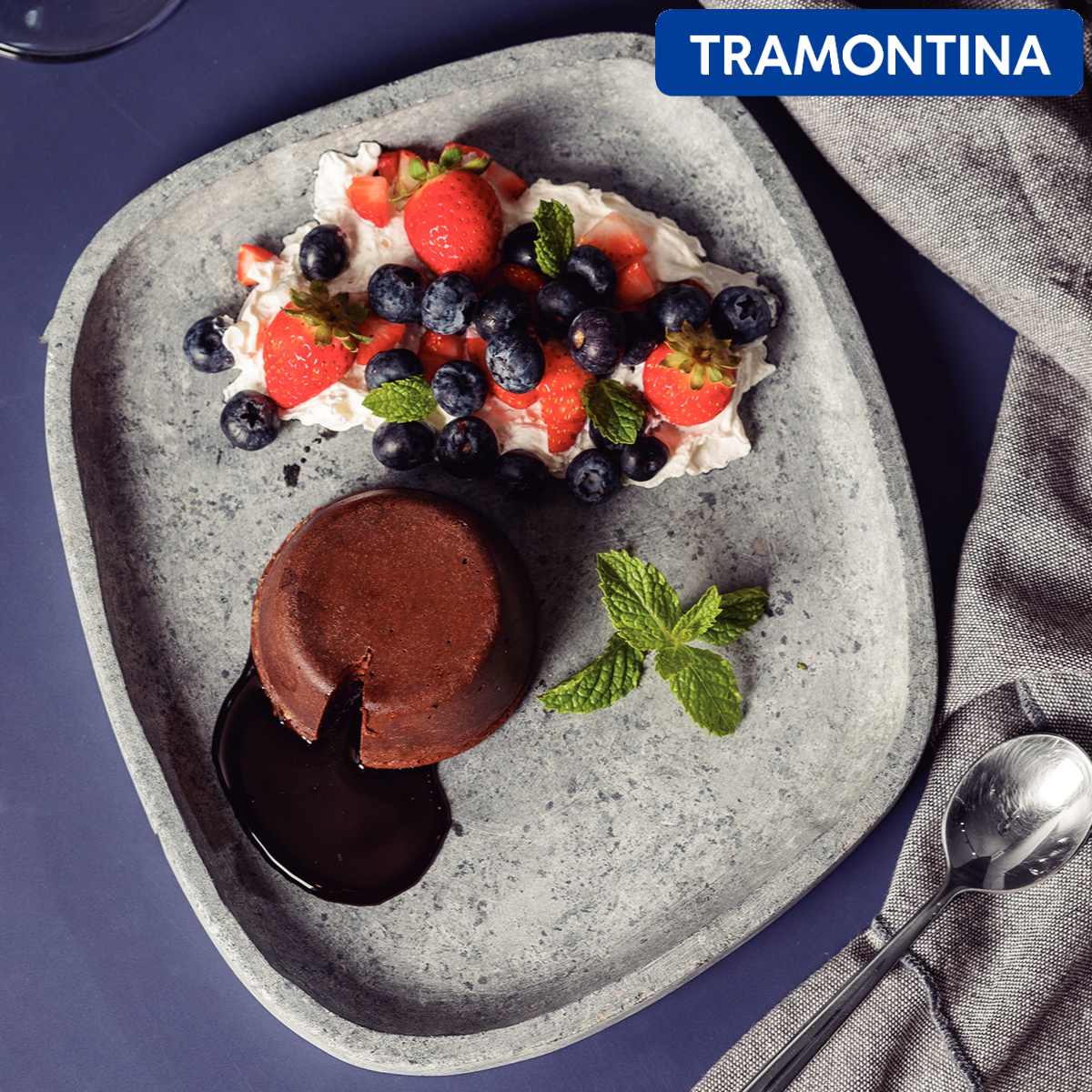 プレート 24cm トラモンティーナ 石製 TRAMONTINA アクセサリートレー トレー トレイ 石皿 皿 お皿 アクセサリー 小物 ディスプレイ 中皿 メイン料理 デザート おしゃれ