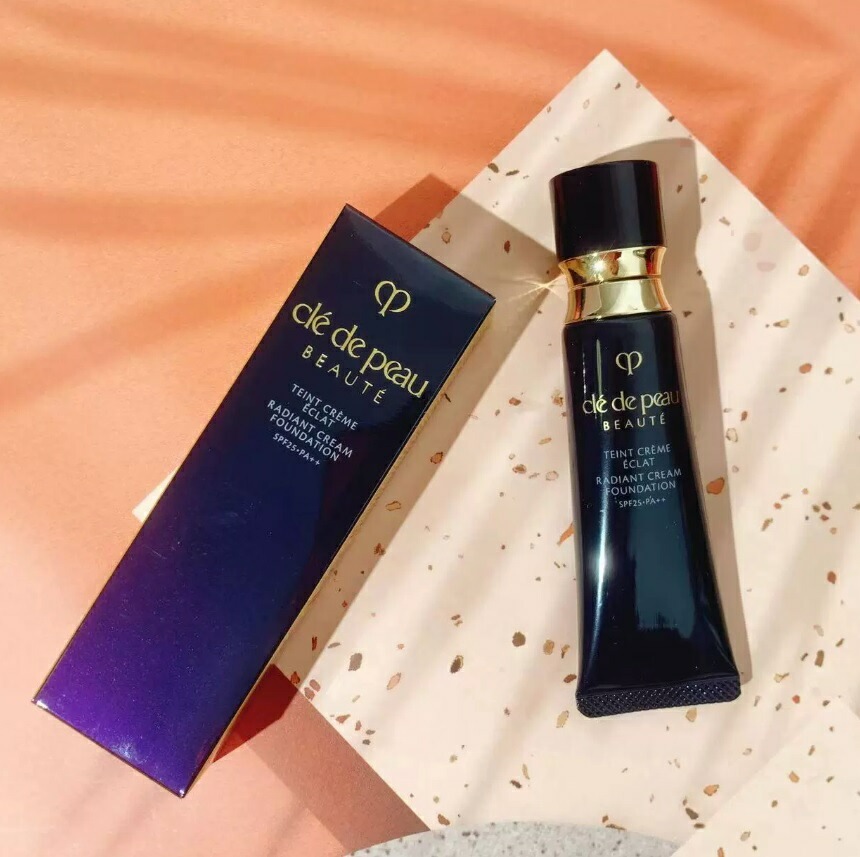 国内正規品！資生堂 SHISEIDO クレドポー ボーテタンクレームエクラn 25g （カラー：OC00）