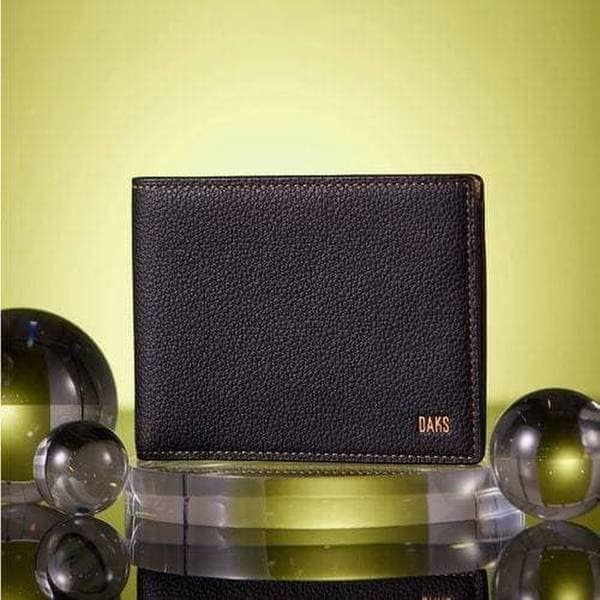 DBWA5E702BK [ソフトツートーン] ブラックブラウンカラーコンビロゴスリム二つ折り財布