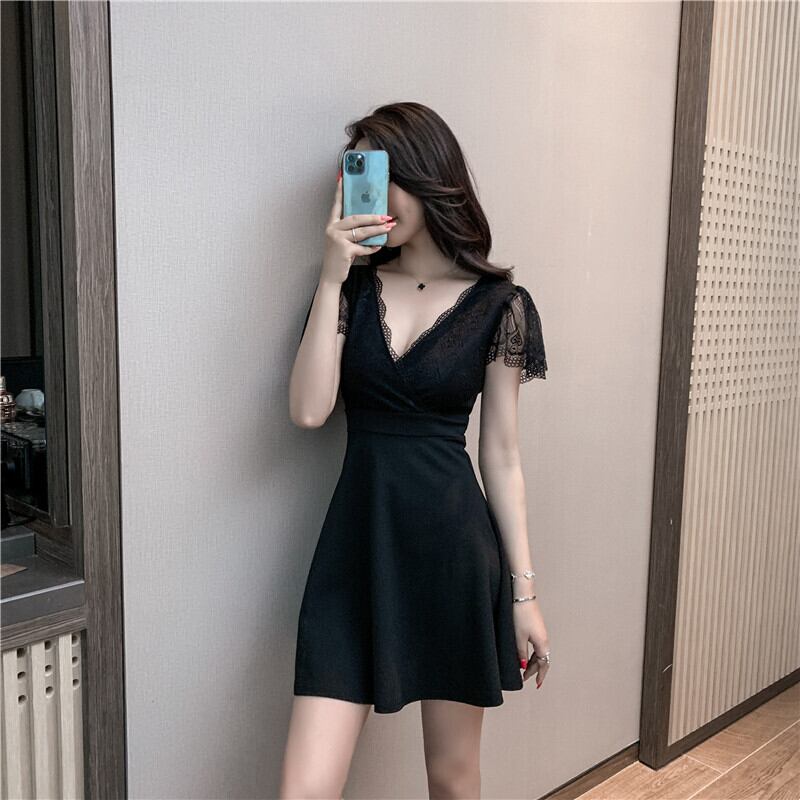 ワンピース デート ミニ ミニ丈 ロング丈 袖あり 半袖 襟なし フレア セミフレア スリム タイト 細身 ストレート スマート 前開き かわいい 大人可愛い きれいめ シンプル カジュアル 大人 w 6,673円