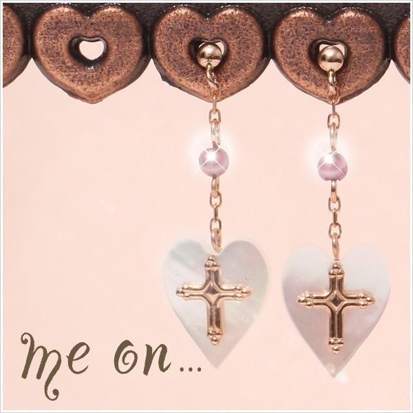 me on... K10ピンクゴールドハート＆クロスプレートのドロップピアス 発送目安２-３週間ピアス