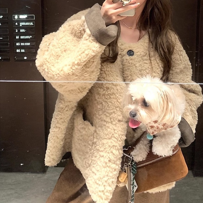 小羊が短くてゆったりした毛羽のコート女性保温カジュアル上着丸首ブーム