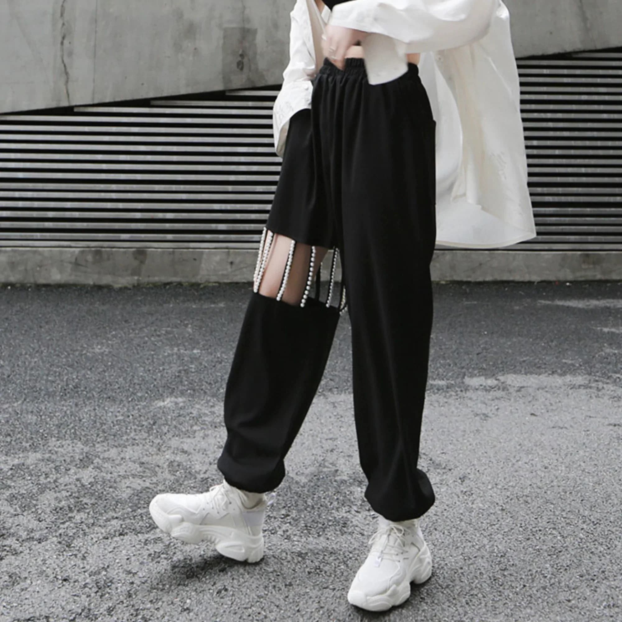 個性 不規則 デザイン パール デザイン 肌見せ ボトムス 黒 お洒落 個性的なパンツ