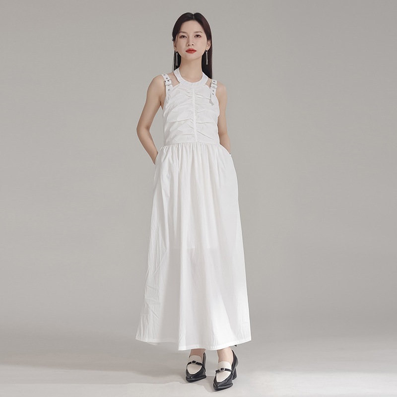 【J.Fashion】 ホルターネックワンピース 小柄 キャミワンピース 夏 着やせ 個性的なデザイン 関連商品は店で購入可能