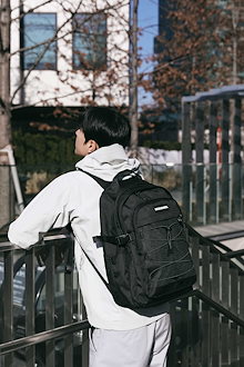 アイドル NEIKIDNIS ネイキドニス NEIKIDNIS バックパック・リュック TRAVEL PLUS