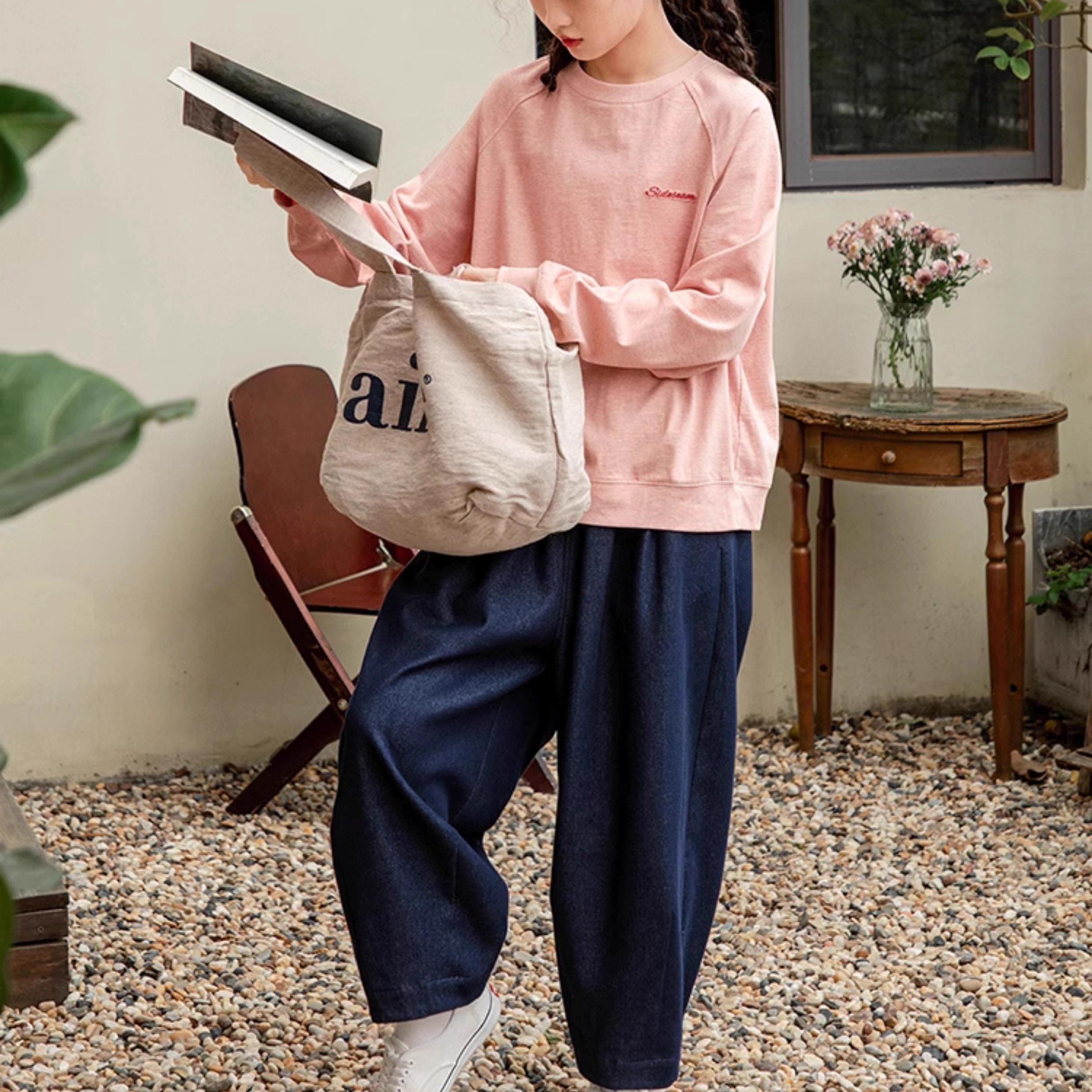 ボトムス パンツ ロングパンツ ワイドパンツ デニムパンツ ジーンズ ウエストゴム ポケット かわいい 大人可愛い きれいめ シンプル 上品 おしゃれ かっこいい カジュアル レトロ こなれ感 個性的