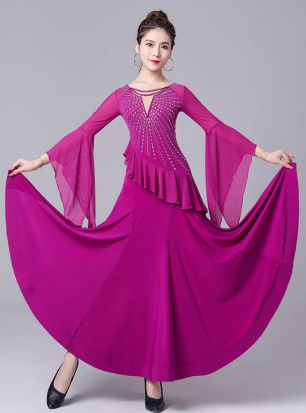 レディースラテンダンス衣装　舞台ダンスウェア 社交ダンス衣装　フレア　モダンドレス ダンス ワルツ 胸パット付き 取り外し可能な胸当て 安全パンツが付き 舞台演出ロングドレス 広がる裾 タンゴワルツ