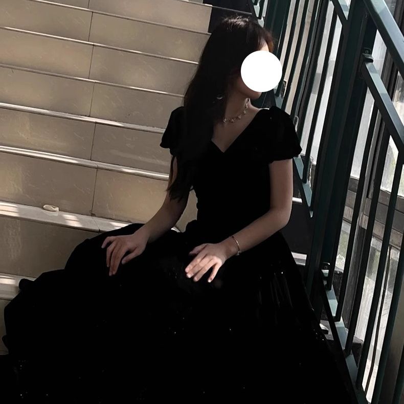 女性宴会用黒ベルベットイブニングドレス深いvネックプレゼンター誕生日ドレス着痩せ普段着可