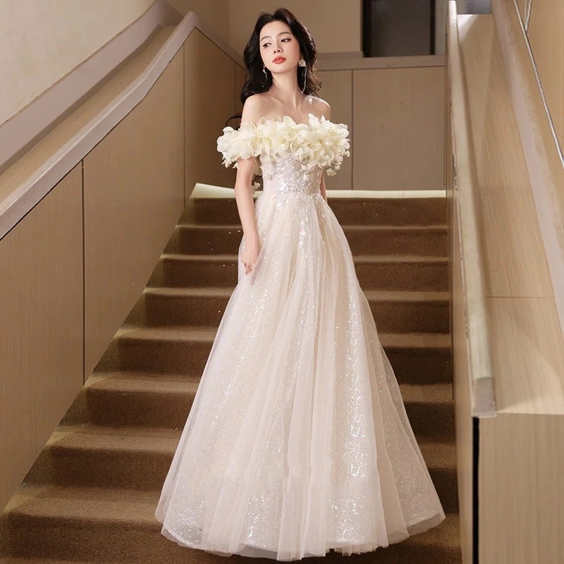 2枚1OO円OFF！緊急SALE!!!XS-3XL レディース　ウェディングドレス　カラードレス 結婚式　花嫁 披露宴　刺繍 二次会 パーティードレス 演奏会 お嫁さん 発表会 　ホワイト 5,253円