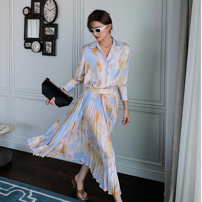 【セットアップ】スマッジプリント プリーツスカート＋長袖シャツ ツーピース ワンピース プリーツフレアスカート シャツ ブラウス a4205