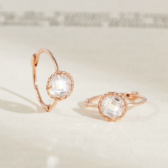 ソンイェジン着用14kソリッドワンタッチリングの耳飾り/韓国の人気ブランド 韓国正規品 韓国の人気商品 韓国ファッション 韓国ジュエリー デイリーアクセサリー SNSで人気 韓国ファッション 韓国