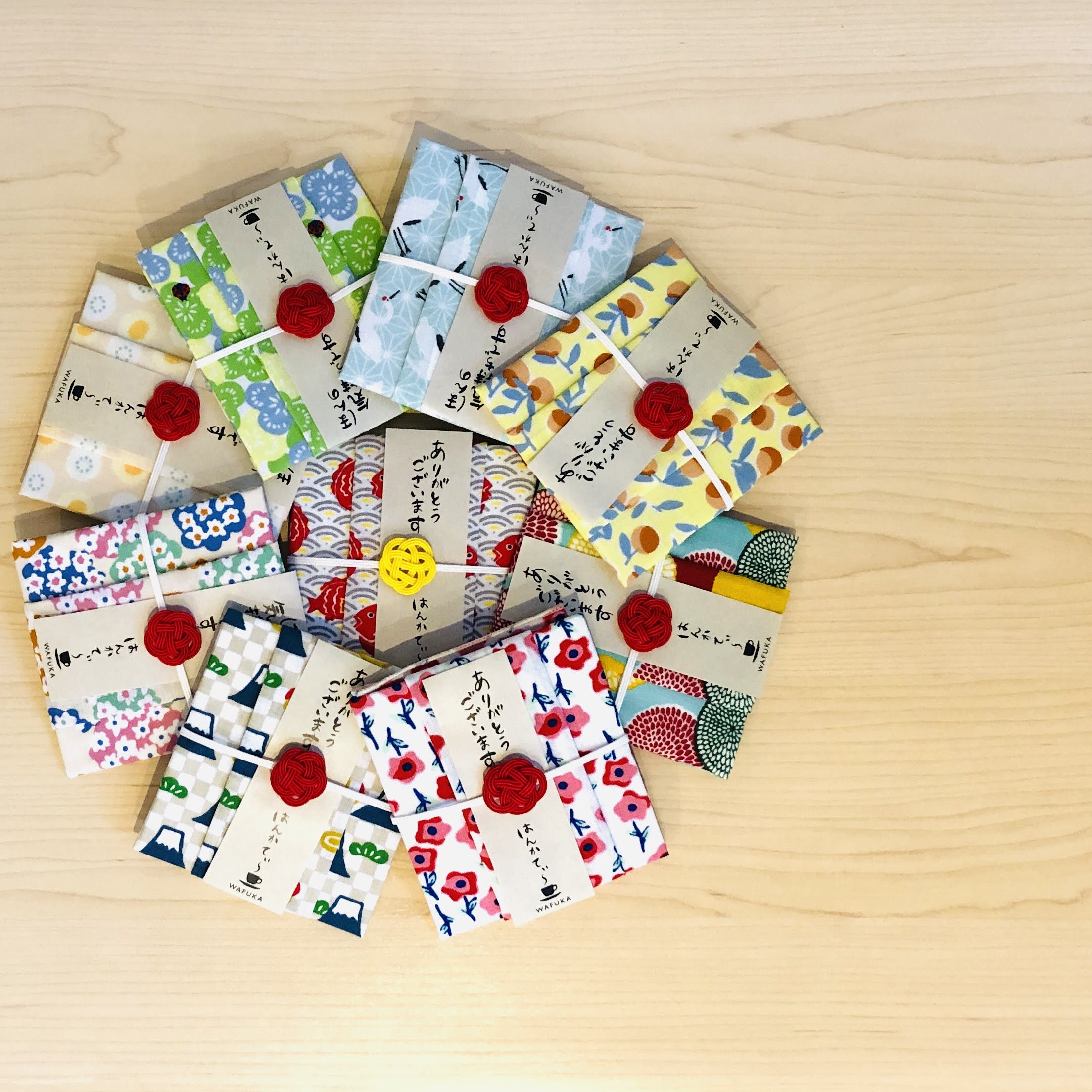 和布華 はんかてぃ 紅茶 と ハンカチ のプチギフト アソート 10点セット 紅茶 ティーバッグ ギフト プレゼント ティー アイスティー メッセージカード メッセージ 4,600円