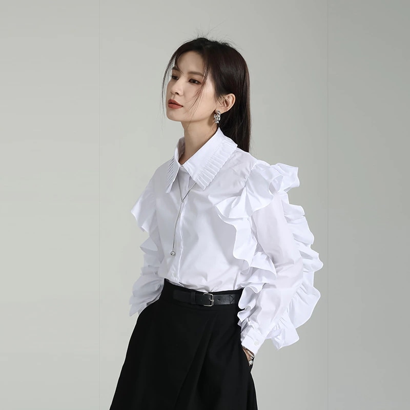 新型デザイナーのタック襟シャツ優雅なバブル袖のレースシャツ 長袖ブラウス