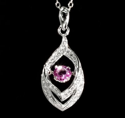 Qoo10] ダンシングストーン 天然 ピンク サファイア クロスフォー