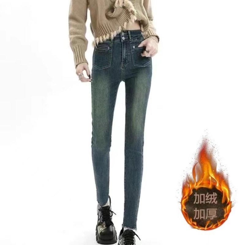 2025 秋と冬の新レトロブルーベルベット肥厚ストレッチ小足ジーンズ女性のハイウエストスリムタイトペンシルパンツ