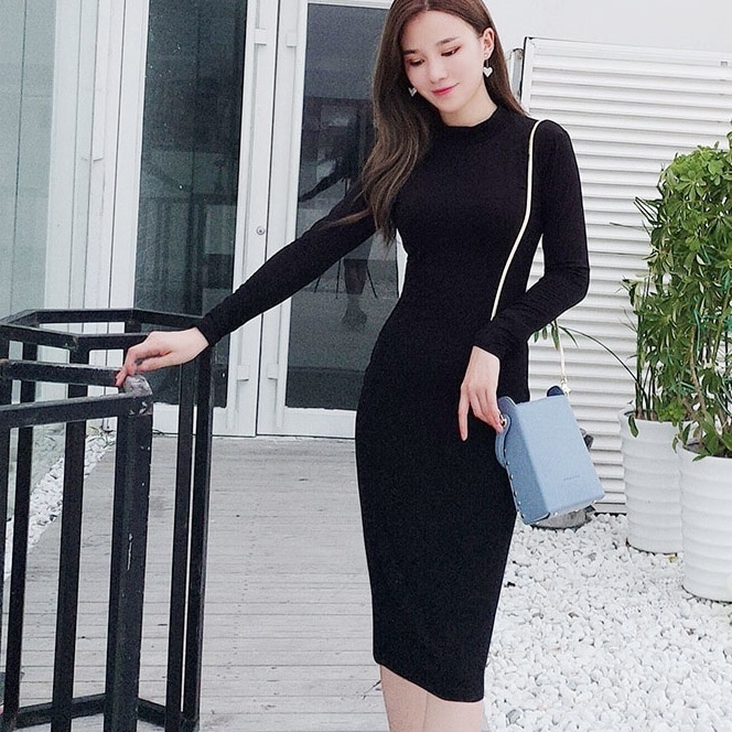 ワンピース ミディアム丈ワンピース ブラックワンピース ハイネック 長袖 タイトワンピース かわいい 大人可愛い きれいめ シンプル 上品 おしゃれ かっこいい カジュアル こなれ感 個性的 主役級