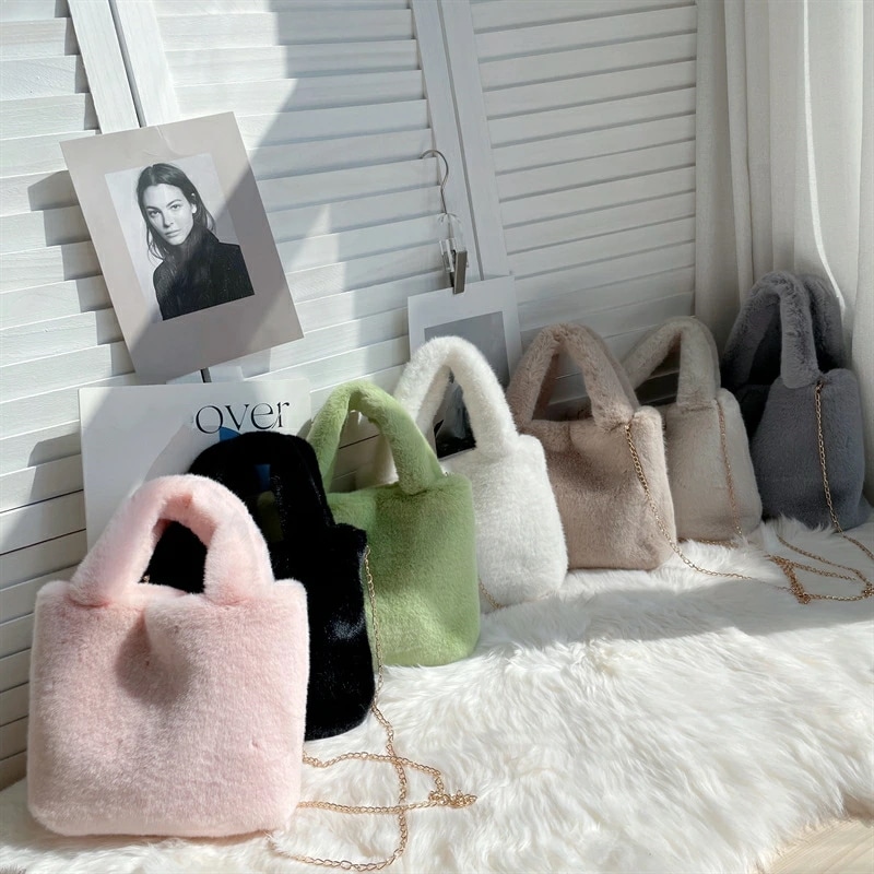 ファーバッグ　チェーンデザインショルダーバッグ (T)