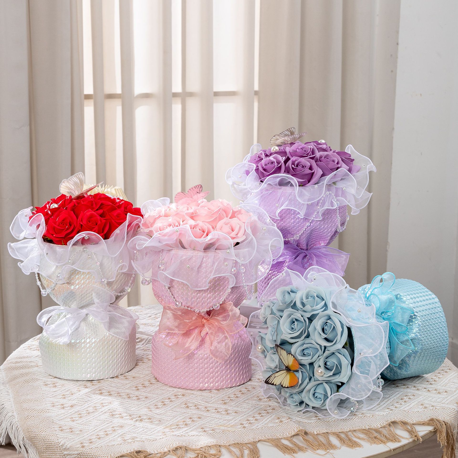 母の日おめでとう最高のプレゼントカラフルな砂の花のシミュレーションフラワーは長老や恋人向けの完成したブーケ結婚式の写真撮影の小道具用のシミュレーションブーケです