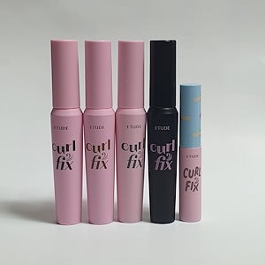 カールフィックスマスカラ