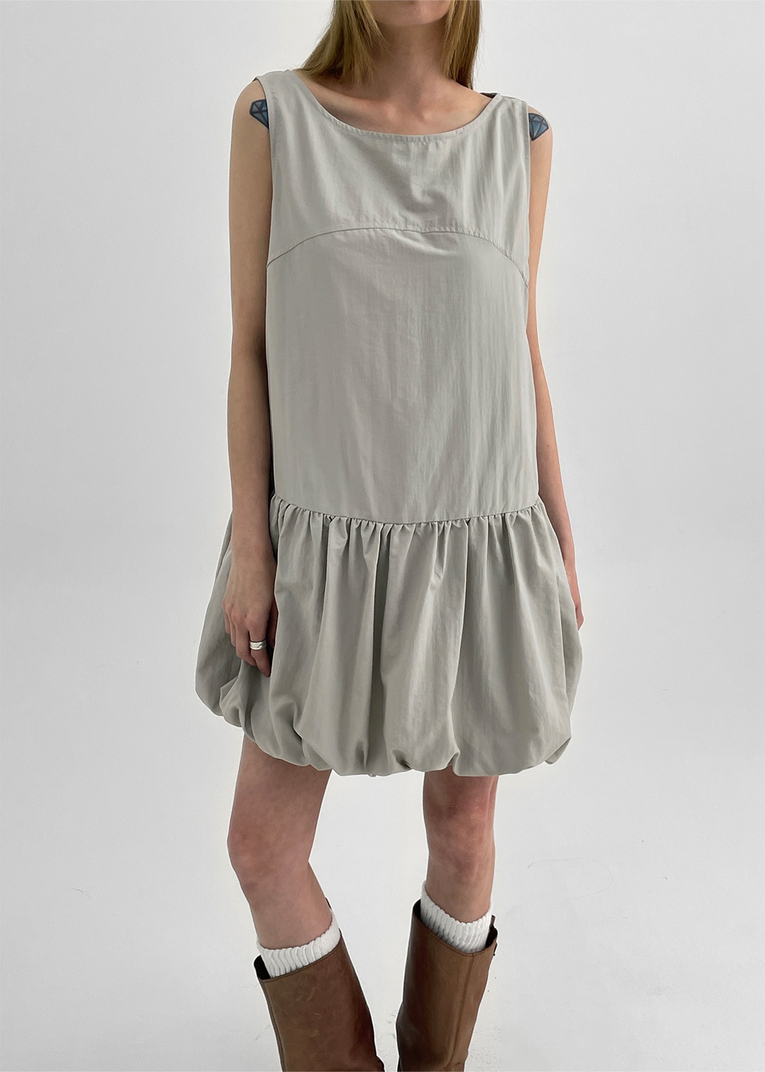 トトアナイロンパンプキンミニワンピース