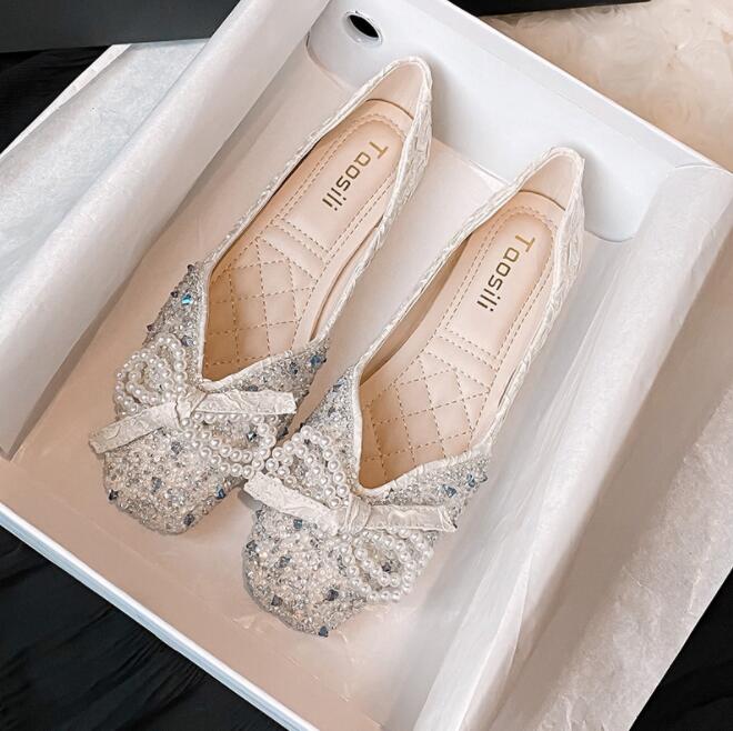 パンプス 痛くない vカット キラキラ　パール付き　オフィス ローヒール ぺたんこ ラインストーン　バレエシューズ　フラットパンプス スクエアトゥ 走れる ぺたんこ　クッション入り　フラットシューズ