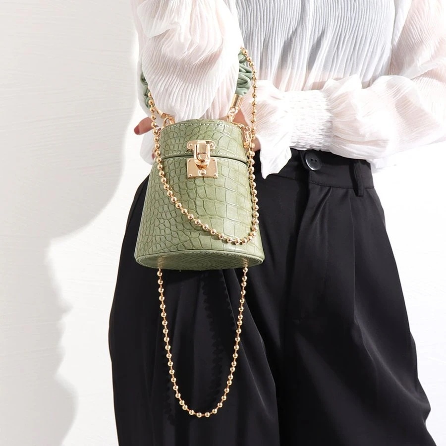 ミニ チェーンバッグ クロコ型押し レディース 斜め掛け 可愛い2wayバッグ オシャレ ハンドバッ
