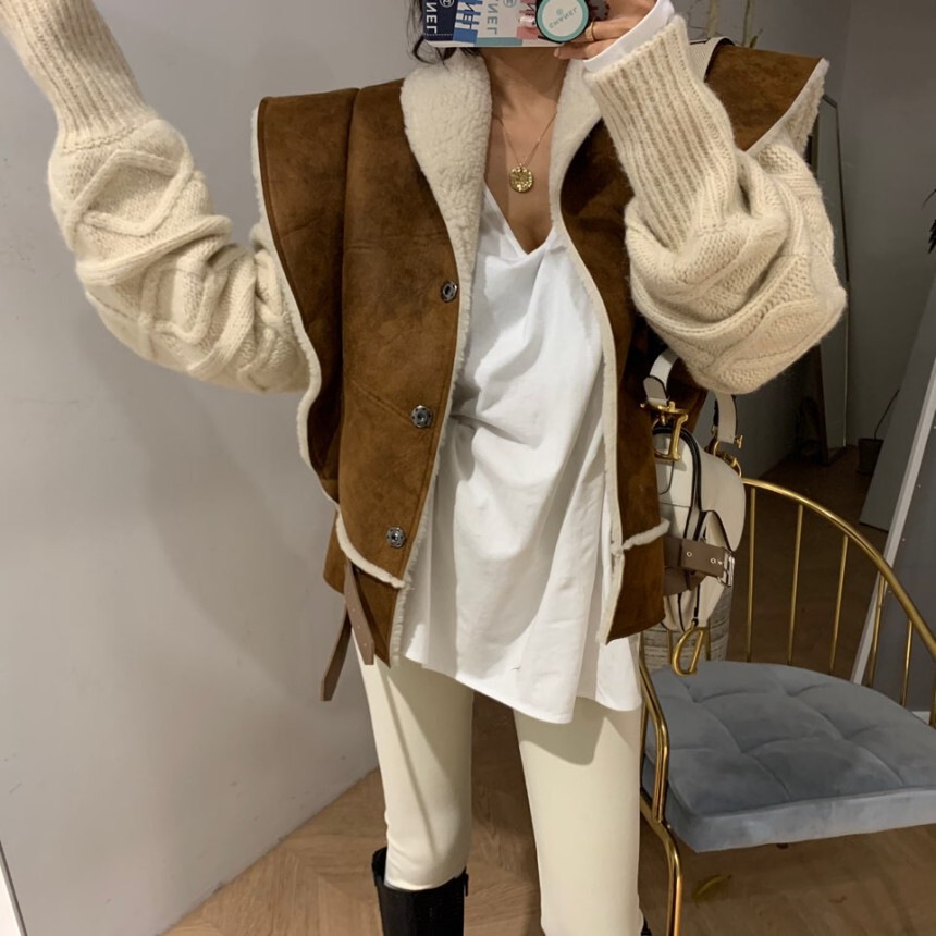 ムートンベストジャケット ベスト フェイクファー ムートン ジャケット コート ブルゾン ファー ライダース レディース アウター ショート丈 もこもこ ショート モコモコ ボア a3698 5,502円