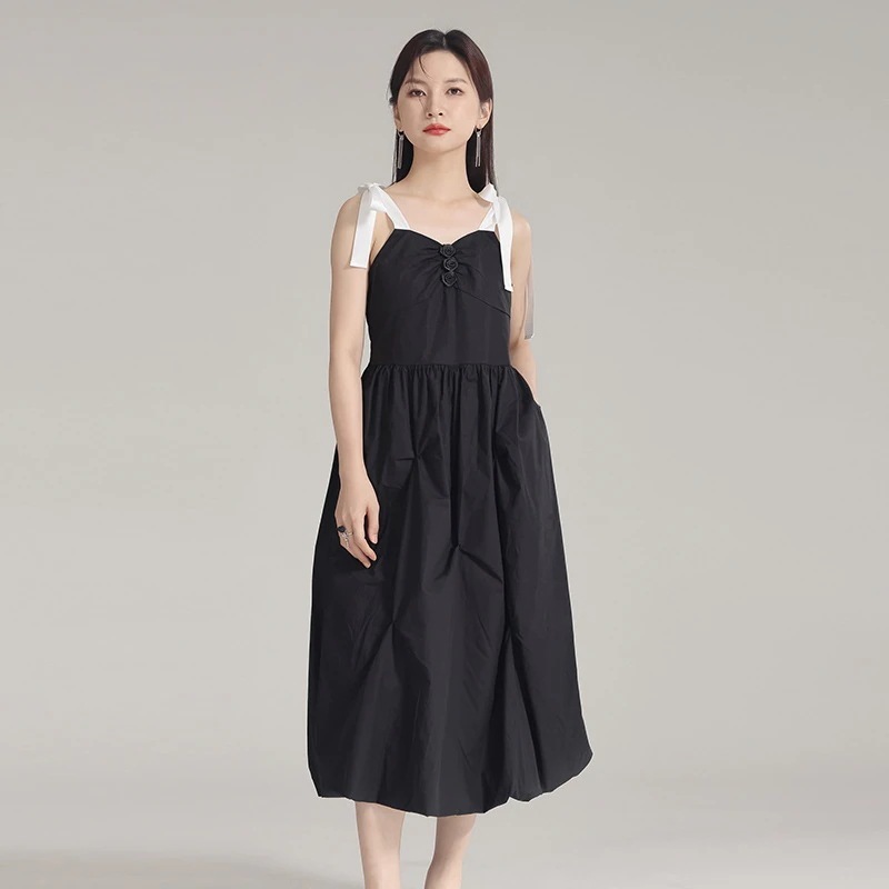 韓国ファッション夏服レディース黒のヘボン風ワンピース女性2024新夏服小衆デザイン感キャミソールワンピースストラップレスブラスカート2024夏の新しい