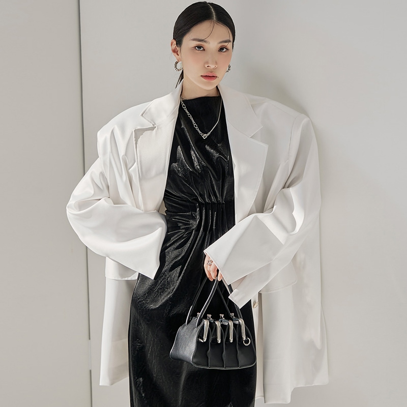 DINT_J9224 グロッシー オーバーフィット シングル ジャケット 27,370円