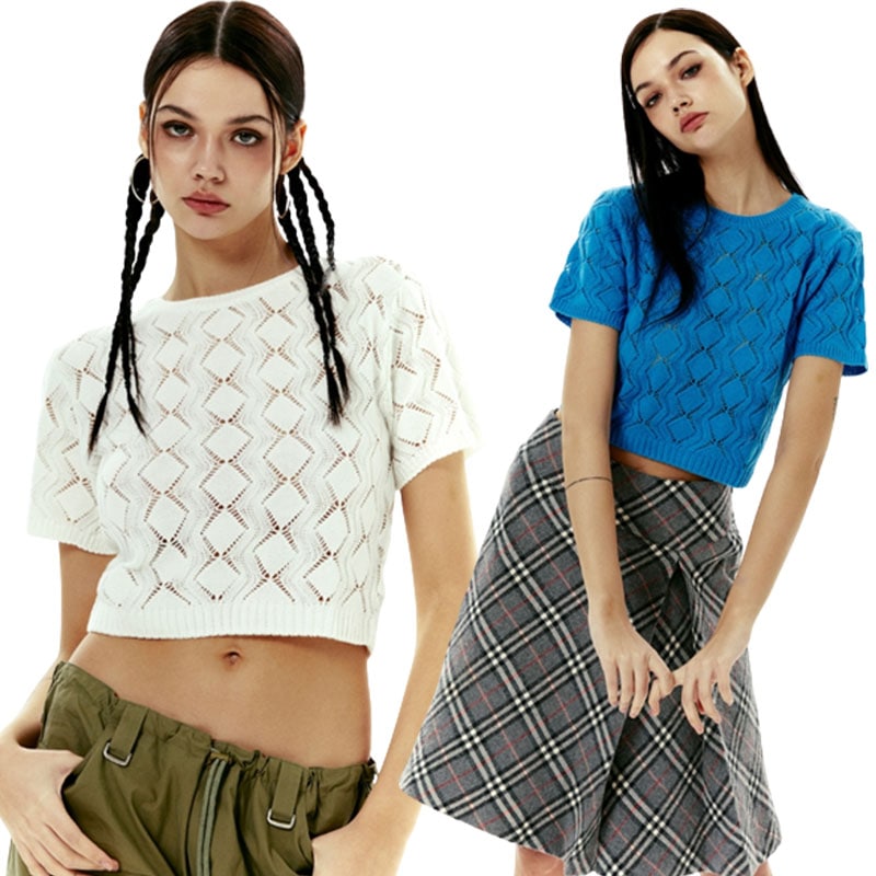 DIAMOND PUNCHING CROP KNIT